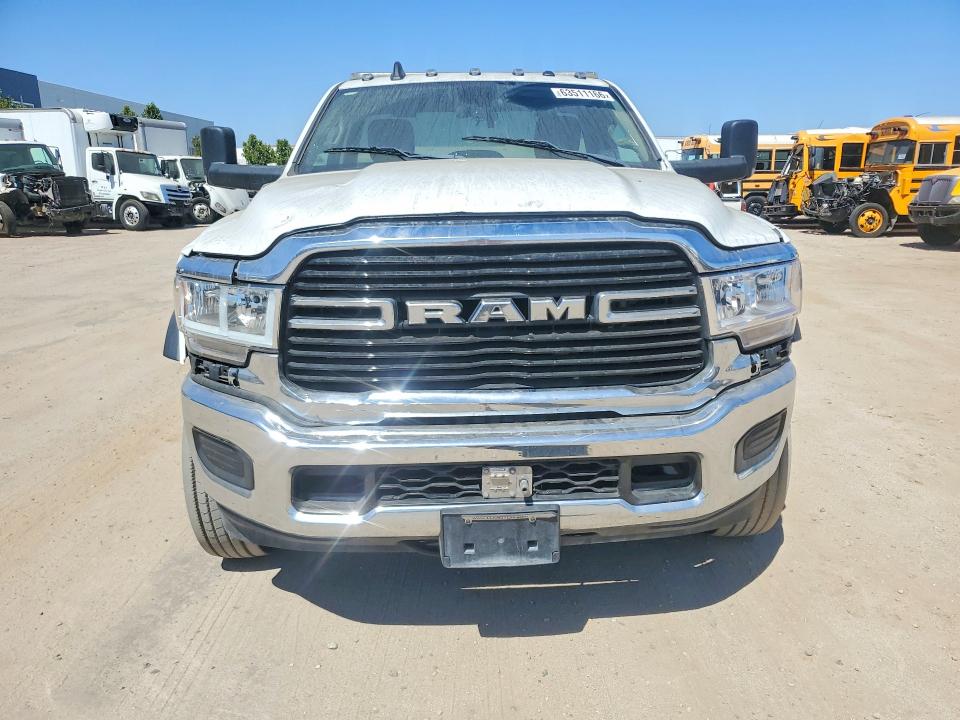 63511166 :رقم المزاد ، 3C7WRMDL7LG189762 vin ، 2020 Ram 5500hhdslt مزاد بيع