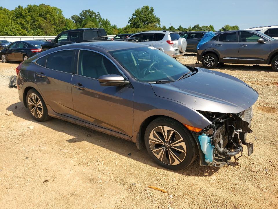 65860676 :رقم المزاد ، 2HGFC1F36HH634592 vin ، 2017 Honda Civic مزاد بيع