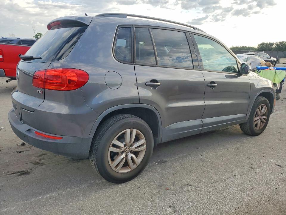 2016 Volkswagen Tiguan მანქანა იყიდება აუქციონზე, vin: WVGAV7AX7GW559266, აუქციონის ნომერი: 66503766