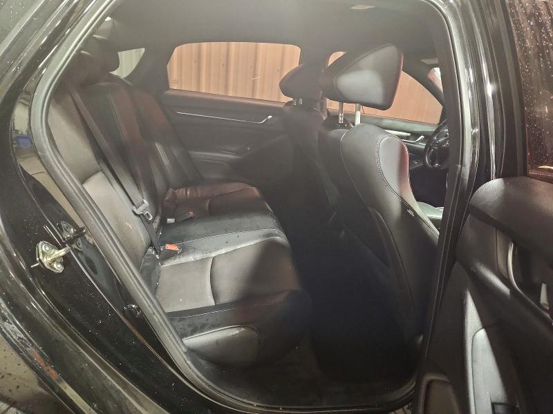 Продажа на аукционе авто 2018 Honda Accord, vin: 1HGCV1F3XJA148613, номер лота: 64017746
