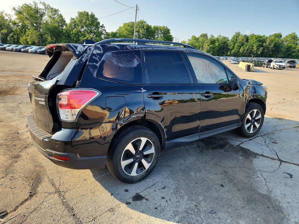 Auction sale of the 2017 Subaru Forester, vin: JF2SJAGC9HH553949, lot number: 64852126