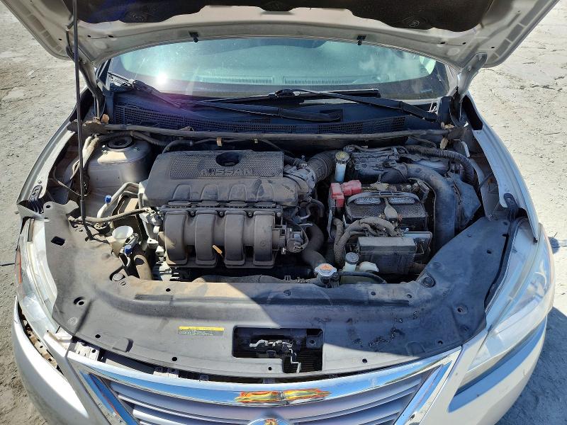 2015 Nissan Sentra მანქანა იყიდება აუქციონზე, vin: 3N1AB7AP5FY332827, აუქციონის ნომერი: 65734346