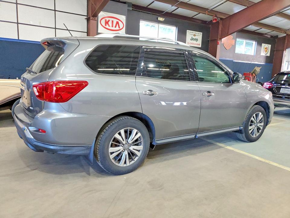 Продажа на аукционе авто 2018 Nissan Pathfinder, vin: 5N1DR2MM4JC674325, номер лота: 65151646