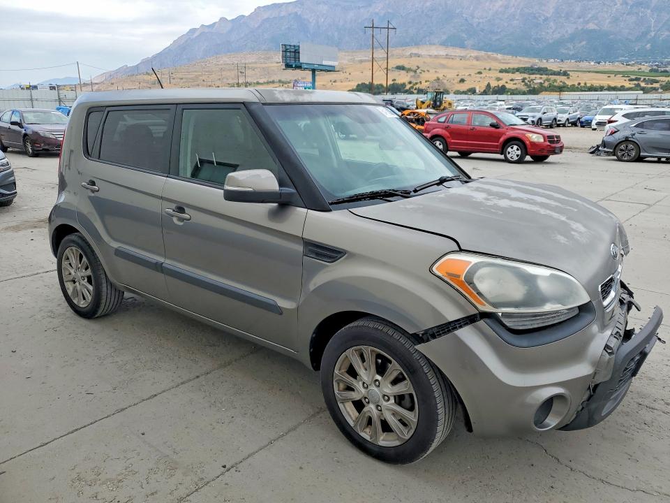 Продажа на аукционе авто 2012 Kia Soul, vin: KNDJT2A62C7396373, номер лота: 64158006
