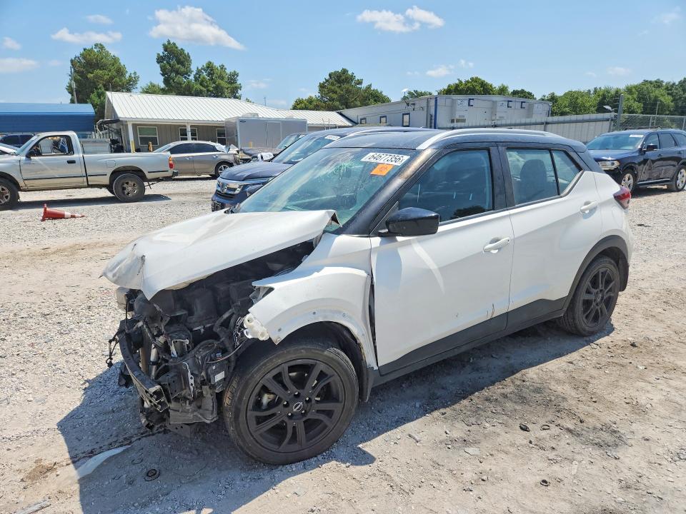 2022 Nissan Kicks მანქანა იყიდება აუქციონზე, vin: 3N1CP5CV6NL528135, აუქციონის ნომერი: 64677356