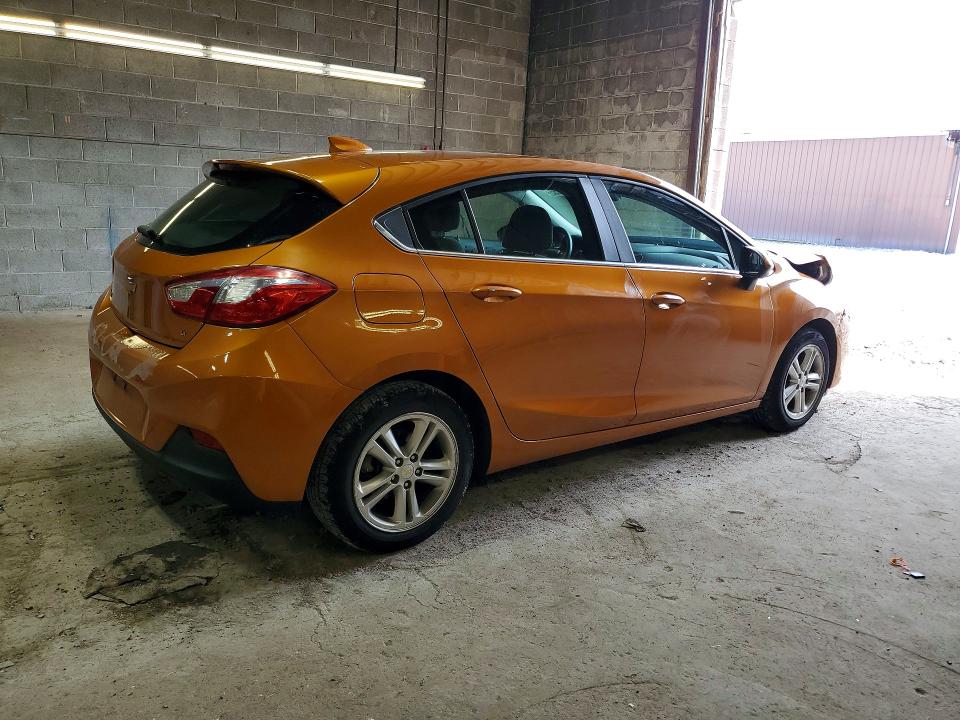 2017 Chevrolet Cruze მანქანა იყიდება აუქციონზე, vin: 3G1BE6SM2HS589272, აუქციონის ნომერი: 65581656