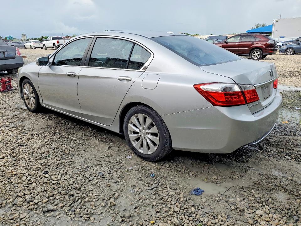2015 Honda Accord მანქანა იყიდება აუქციონზე, vin: 1HGCR2F85FA068701, აუქციონის ნომერი: 64275806