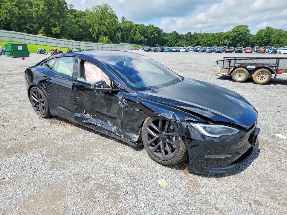 2022 Tesla Model S მანქანა იყიდება აუქციონზე, vin: 5YJSA1E52NF490434, აუქციონის ნომერი: 63287426