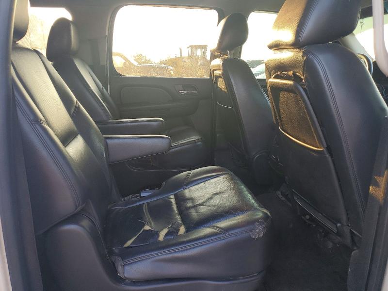 66640216 :رقم المزاد ، 1GNSKKE74DR374141 vin ، 2013 Chevrolet Suburban مزاد بيع
