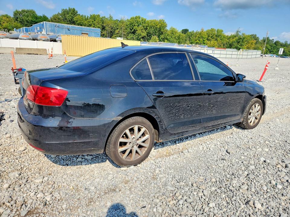 67056126 :رقم المزاد ، 3VWDP7AJ5CM369125 vin ، 2012 Volkswagen Jetta مزاد بيع