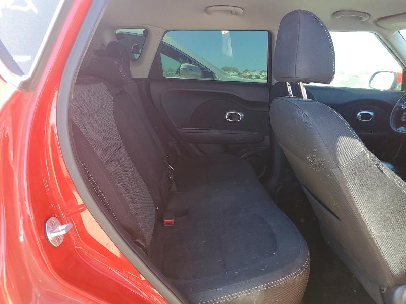 2018 Kia Soul მანქანა იყიდება აუქციონზე, vin: KNDJP3A57J7600986, აუქციონის ნომერი: 65675396