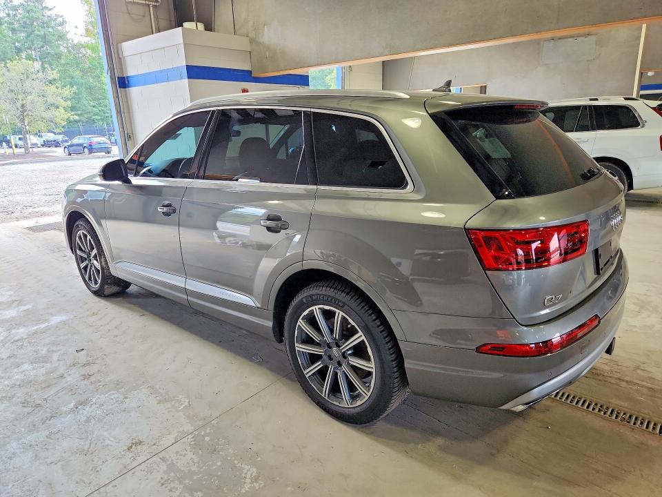 67141036 :رقم المزاد ، WA1LAAF70HD005332 vin ، 2017 Audi Q7 مزاد بيع