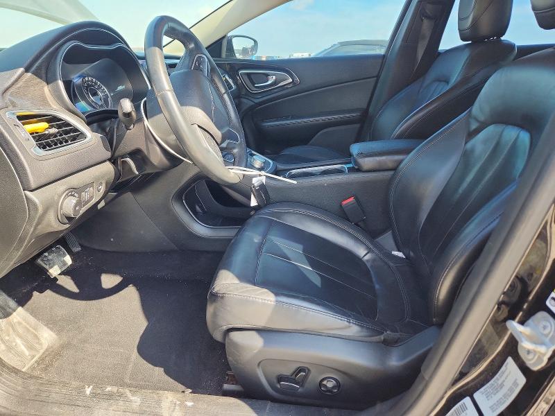 64231336 :رقم المزاد ، 1C3CCCCB0FN508570 vin ، 2015 Chrysler 200 مزاد بيع