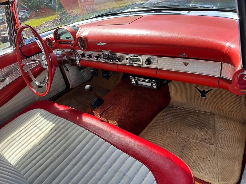 Продажа на аукционе авто 1956 Ford Thunderbird, vin: P6FH184094, номер лота: 62742106