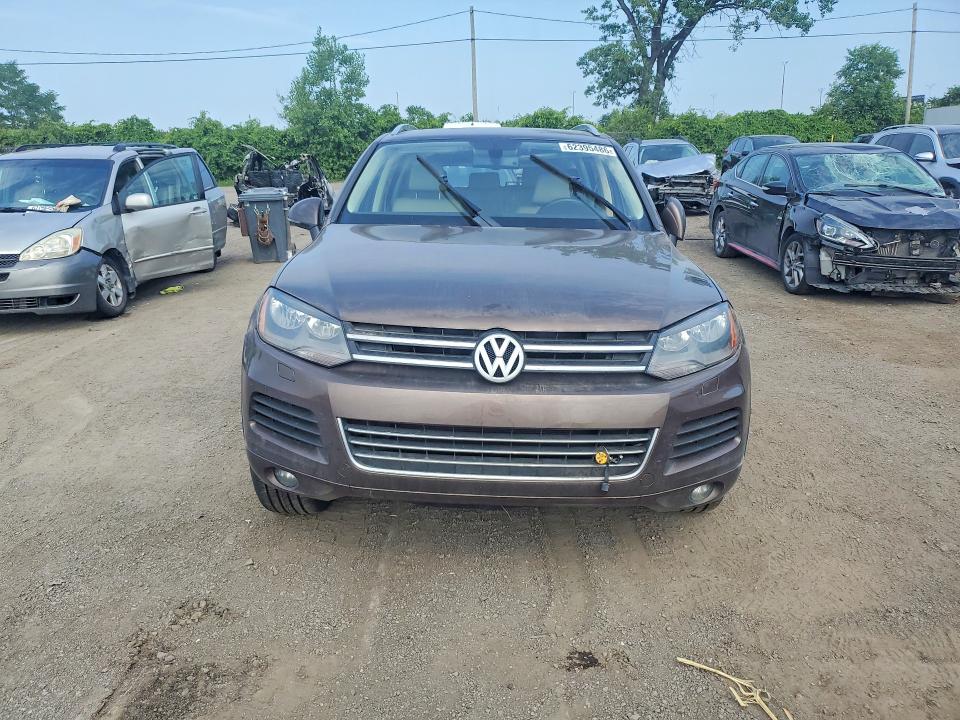Aukcja sprzedaży 2011 Volkswagen Touareg, vin: WVGFK9BP8BD005182, numer aukcji: 62395486