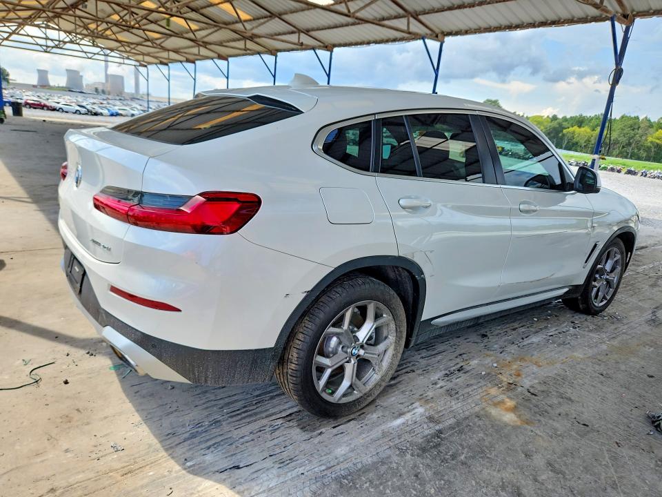 64953686 :رقم المزاد ، 5UX33DT08N9M20131 vin ، 2022 Bmw X4 مزاد بيع