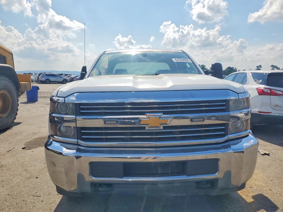 64209996 :رقم المزاد ، 1GC1KUEG7FF155162 vin ، 2015 Chevrolet Silverado مزاد بيع