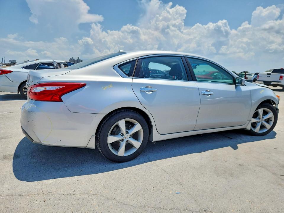 Aukcja sprzedaży 2017 Nissan Altima, vin: 1N4AL3APXHC243159, numer aukcji: 63389706