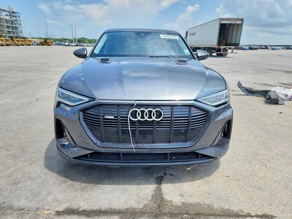 Aukcja sprzedaży 2021 Audi E-tron, vin: WA11AAGE7MB010103, numer aukcji: 64067356