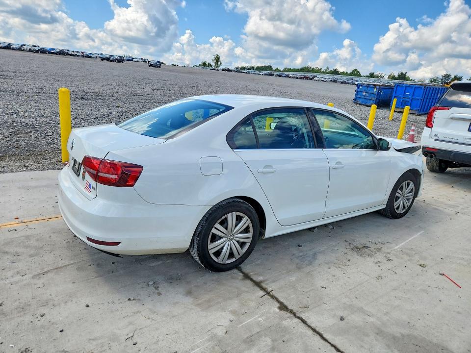 66254256 :رقم المزاد ، 3VW167AJ5HM330337 vin ، 2017 Volkswagen Jetta مزاد بيع