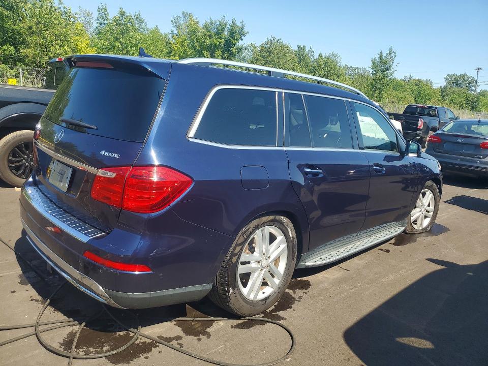 63648576 :رقم المزاد ، 4JGDF6EE1FA463884 vin ، 2015 Mercedes-benz Gl مزاد بيع