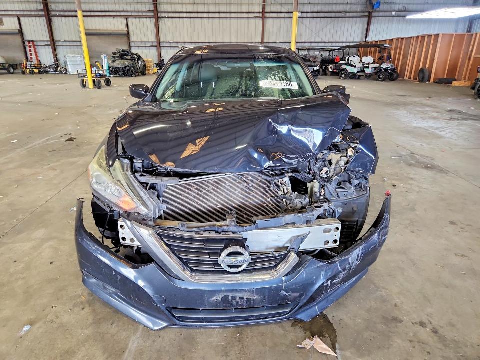Продаж на аукціоні авто 2017 Nissan Altima, vin: 1N4AL3AP9HC139438, номер лоту: 64000166