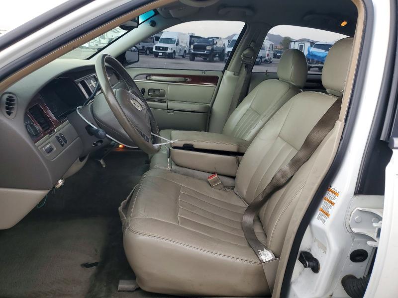 64605736 :رقم المزاد ، 1LNHM81W23Y639121 vin ، 2003 Lincoln Town Car مزاد بيع