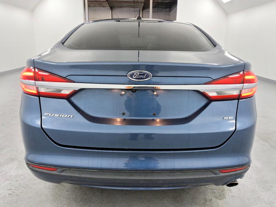 62965316 :رقم المزاد ، 3FA6P0H76JR129598 vin ، 2018 Ford Fusion مزاد بيع