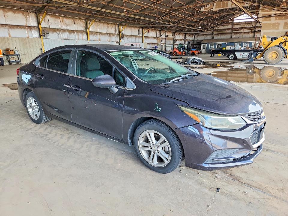66687506 :رقم المزاد ، 1G1BE5SM6H7260017 vin ، 2017 Chevrolet Cruze مزاد بيع