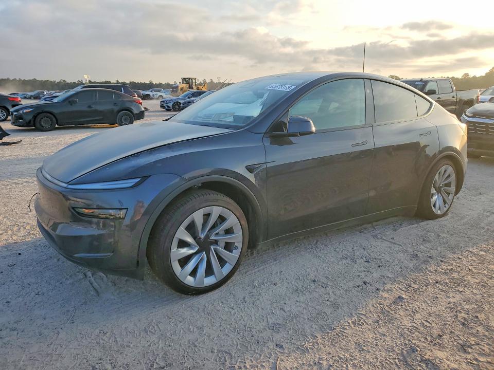 Продажа на аукционе авто 2026 Tesla Model Y, vin: 7SAYGDEDXTA609183, номер лота: 65876176