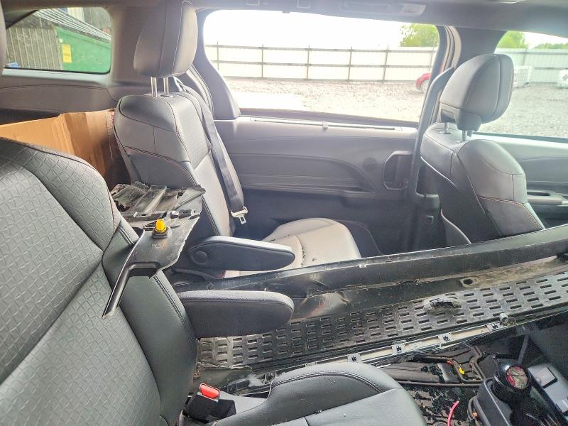 64945796 :رقم المزاد ، 5TDDSKFC9NS068018 vin ، 2022 Toyota Sienna مزاد بيع