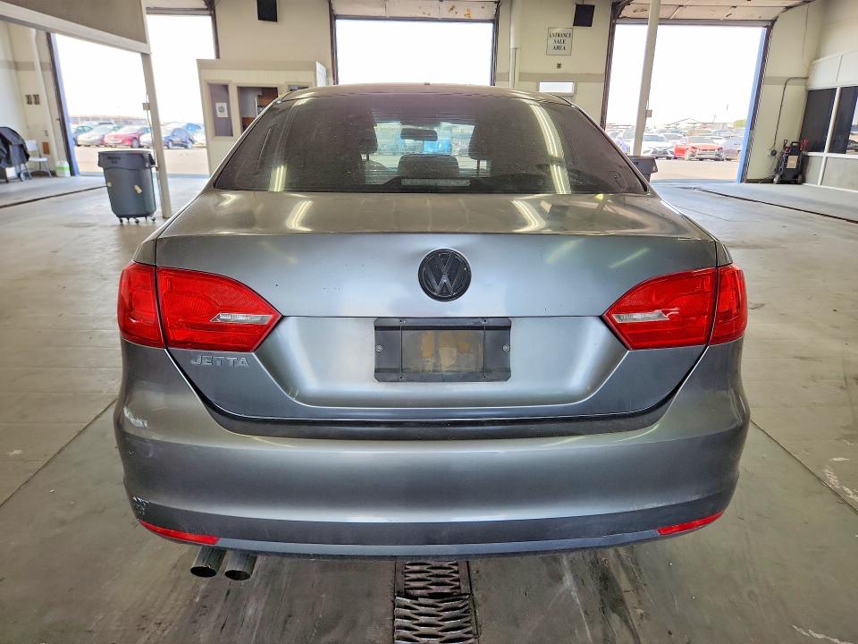 64953396 :رقم المزاد ، 3VW2K7AJ8BM400565 vin ، 2011 Volkswagen Jetta مزاد بيع