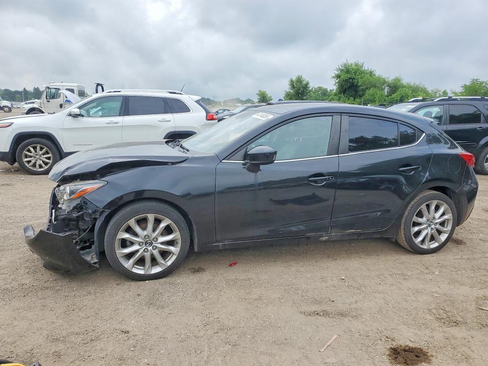 64140056 :رقم المزاد ، JM1BM1M30F1275152 vin ، 2015 Mazda 3 مزاد بيع
