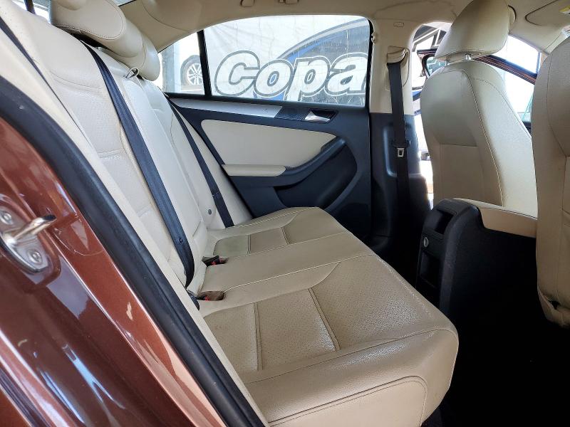 65478166 :رقم المزاد ، 3VWDB7AJ9HM364550 vin ، 2017 Volkswagen Jetta مزاد بيع