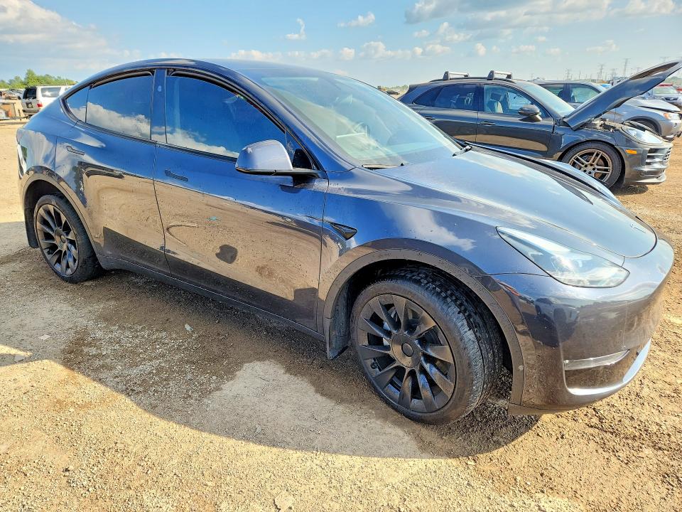 2024 Tesla Model Y მანქანა იყიდება აუქციონზე, vin: 7SAYGDEE3RA249675, აუქციონის ნომერი: 63679376