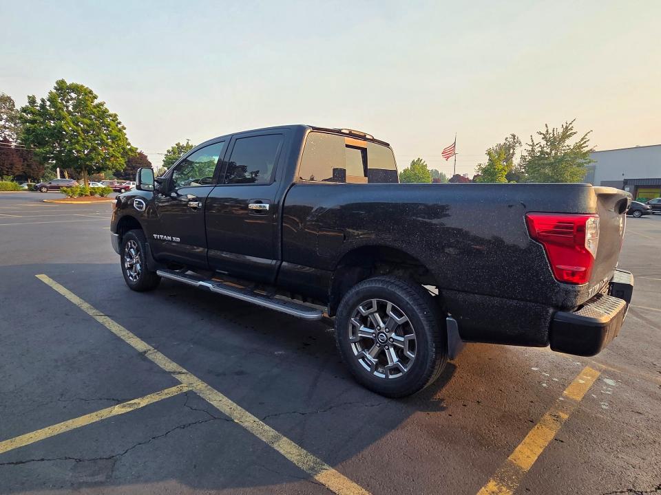 Продаж на аукціоні авто 2017 Nissan Titan Xd, vin: 1N6BA1F40HN569738, номер лоту: 64047626