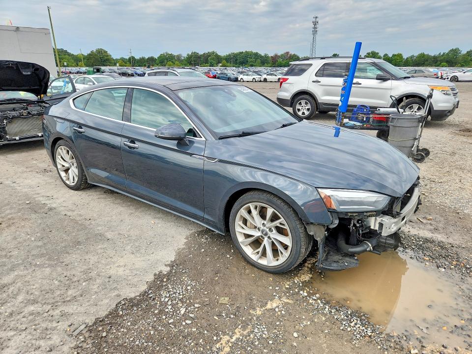 2020 Audi A5 მანქანა იყიდება აუქციონზე, vin: WAUANCF56LA009050, აუქციონის ნომერი: 64882746