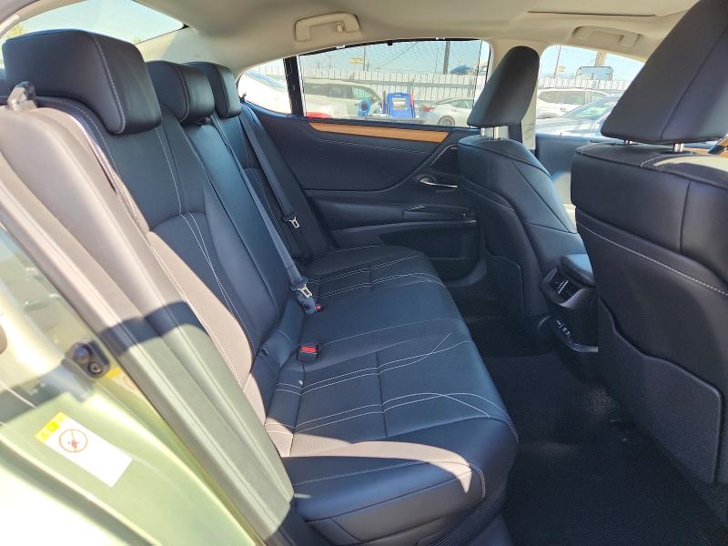 63398606 :رقم المزاد ، JTHB21B12K2038284 vin ، 2019 Lexus Es مزاد بيع
