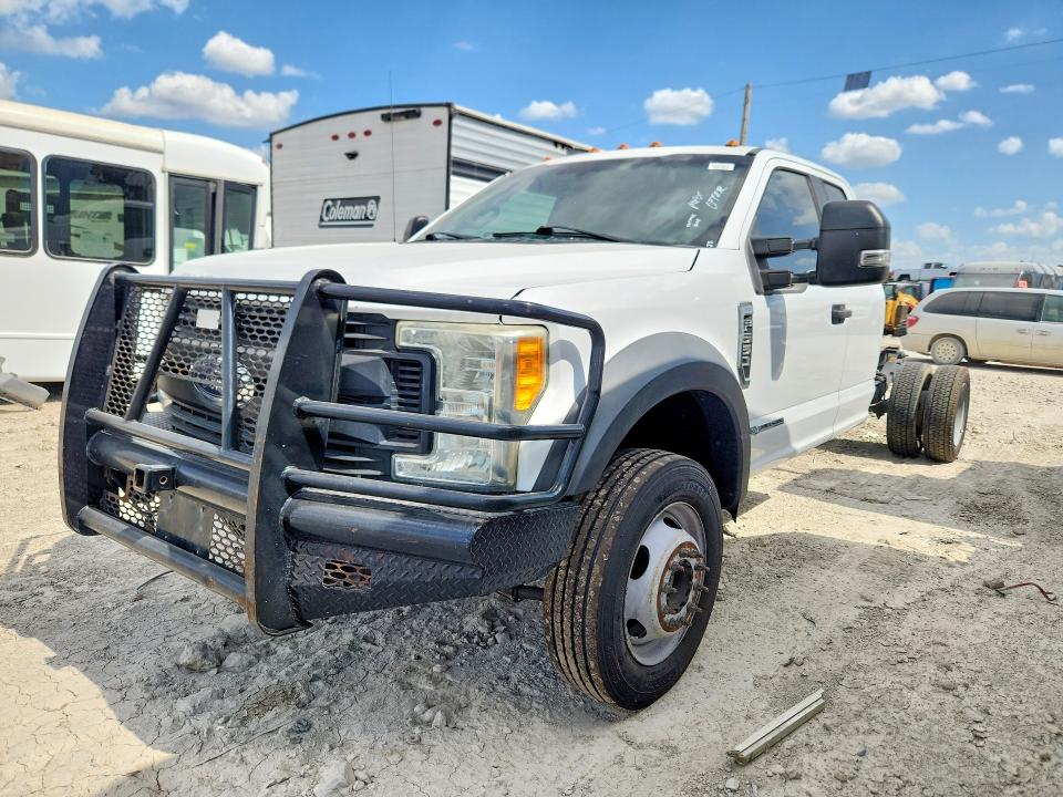 2017 Ford F550 მანქანა იყიდება აუქციონზე, vin: 1FD0X5HT1HEB81370, აუქციონის ნომერი: 63449126