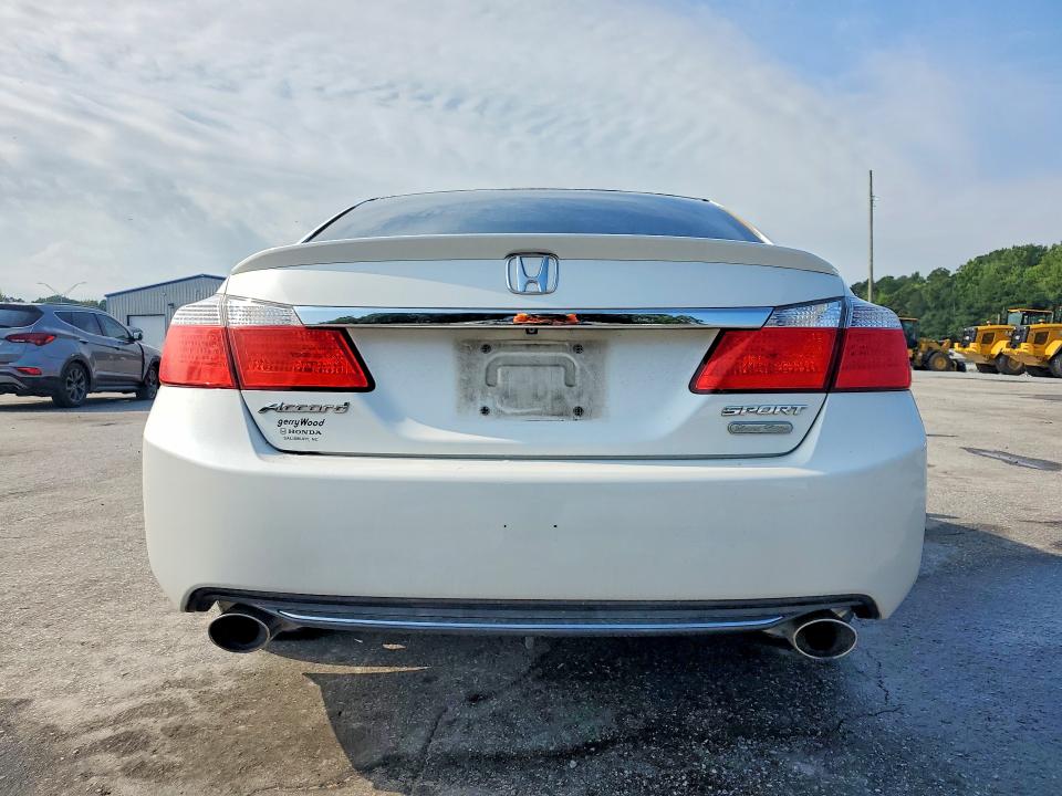 66171116 :رقم المزاد ، 1HGCR2F57EA120625 vin ، 2014 Honda Accord مزاد بيع