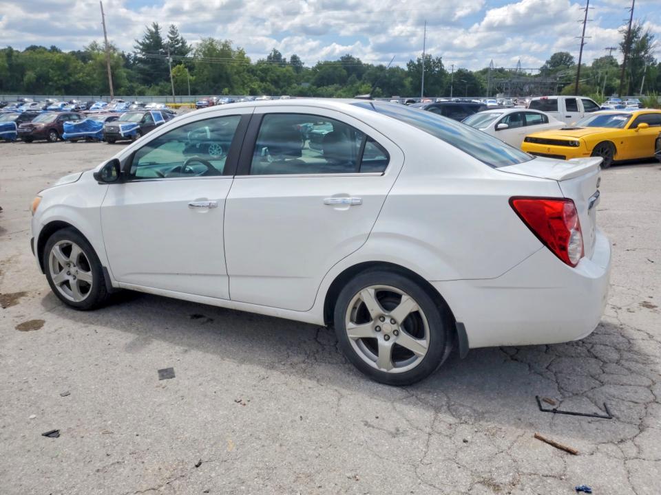 62864606 :رقم المزاد ، 1G1JE5SB6D4186345 vin ، 2013 Chevrolet Sonic مزاد بيع
