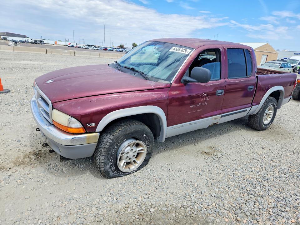 65683226 :رقم المزاد ، 1B7GG2AN0YS666386 vin ، 2000 Dodge Dakota Quad C مزاد بيع