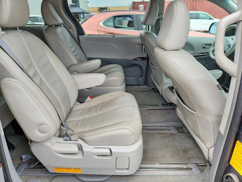Продажа на аукционе авто 2013 Toyota Sienna, vin: 5TDYK3DC1DS281814, номер лота: 64781896