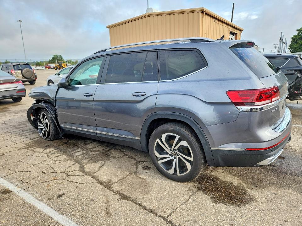 Продажа на аукционе авто 2022 Volkswagen Atlas, vin: 1V2BR2CA4NC564107, номер лота: 65871096