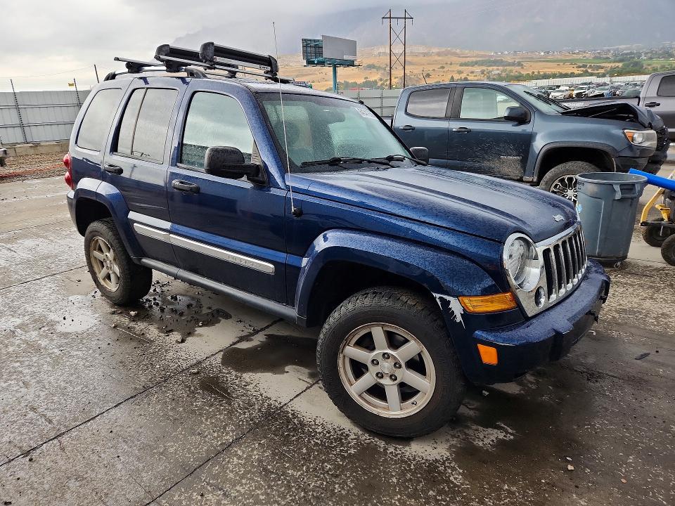 2005 Jeep Liberty მანქანა იყიდება აუქციონზე, vin: 1J4GL58K15W650852, აუქციონის ნომერი: 64341656