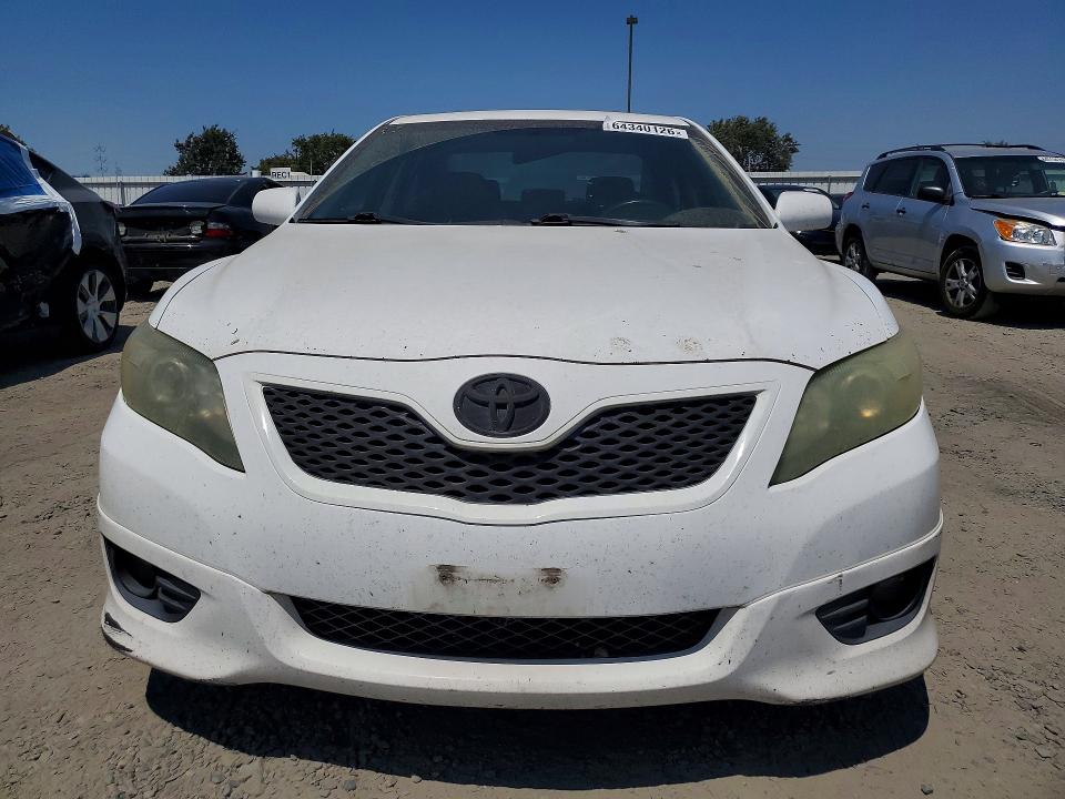64340126 :رقم المزاد ، 4T1BF3EKXAU573884 vin ، 2010 Toyota Camry مزاد بيع