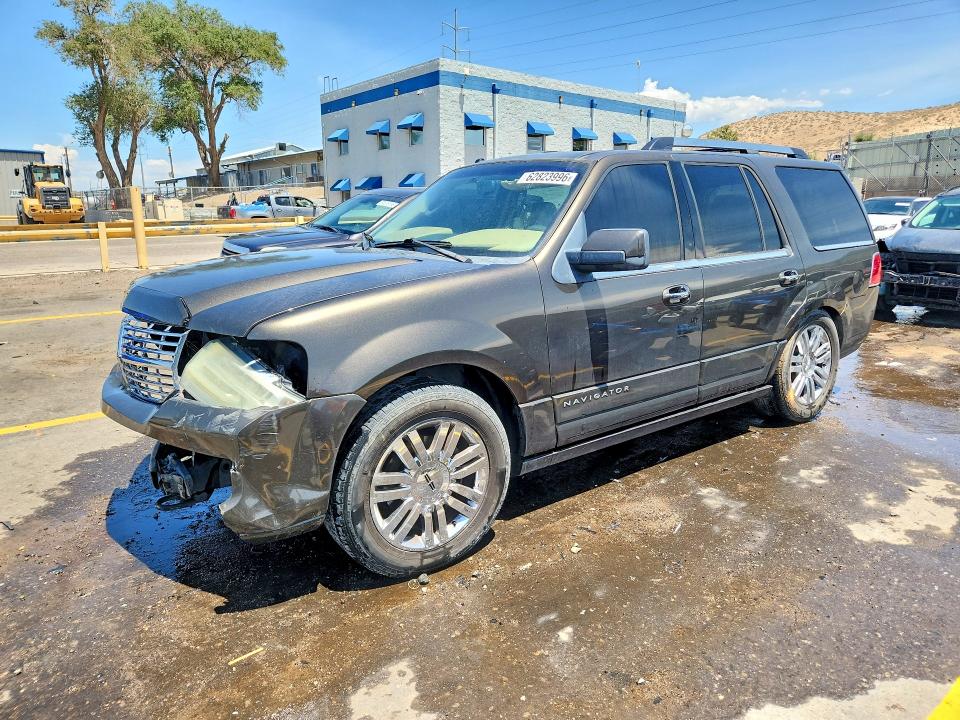 Продажа на аукционе авто 2008 Lincoln Navigator, vin: 5LMFU28568LJ17790, номер лота: 62823996