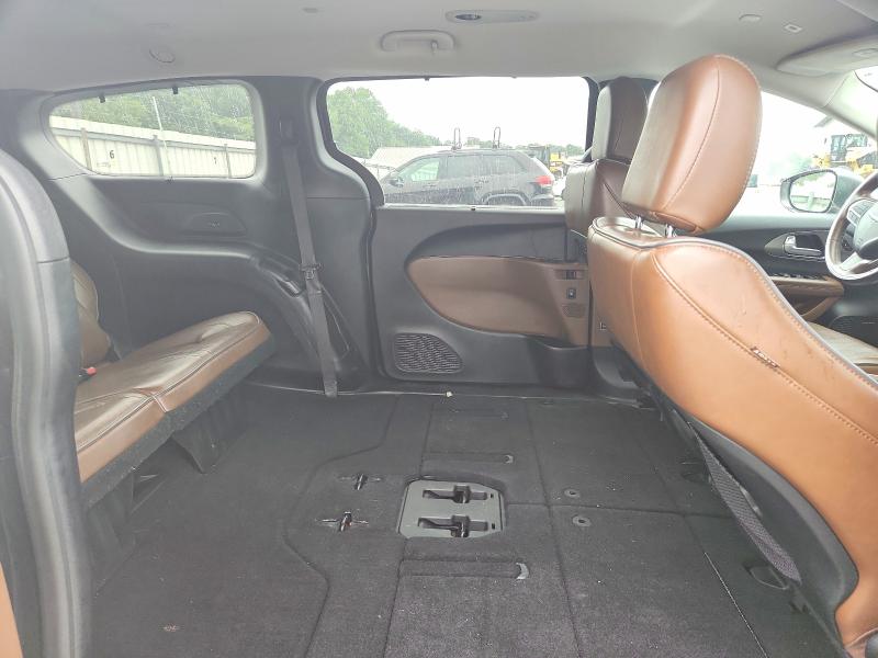 63484216 :رقم المزاد ، 2C4RC1GG8JR323372 vin ، 2018 Chrysler Pacifica مزاد بيع