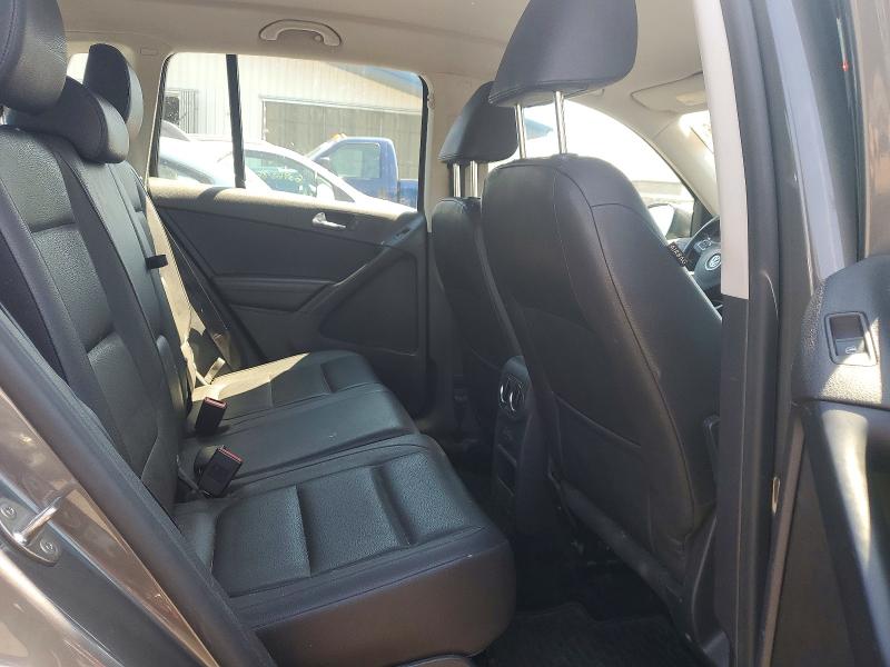 2016 Volkswagen Tiguan მანქანა იყიდება აუქციონზე, vin: WVGBV7AX1GW580182, აუქციონის ნომერი: 64216056