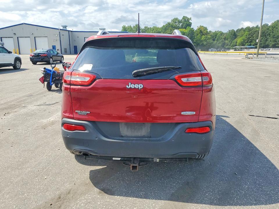 64660536 :رقم المزاد ، 1C4PJLCB7HW640662 vin ، 2017 Jeep Cherokee مزاد بيع